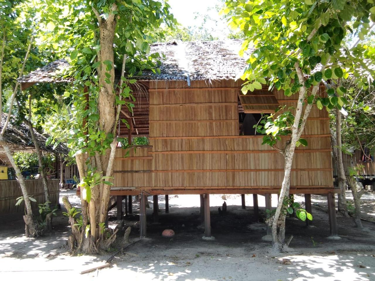 Daroyen Village Kri Exterior foto